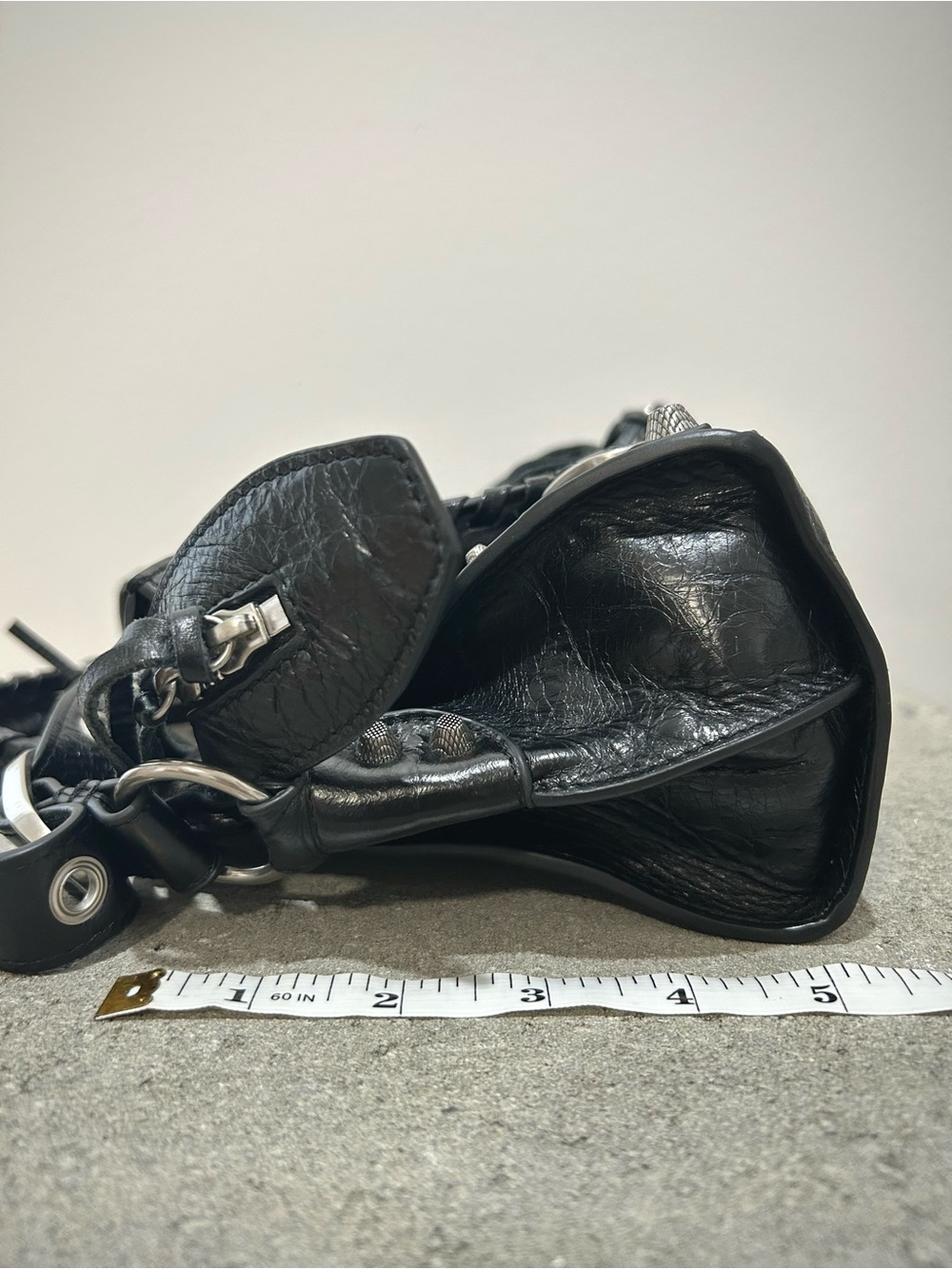 Balenciaga Neo Cagole Black Leather City Hand Bag - Picture 9 of 12
